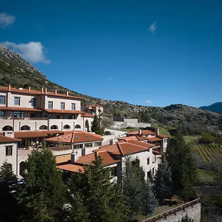 Santa Marina & Αράχωβα