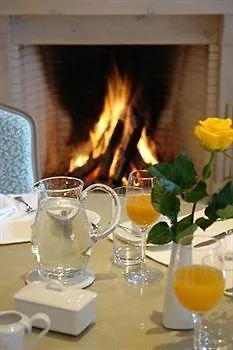 Santa Marina & 5* Αράχωβα