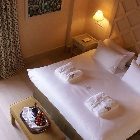 Ξενοδοχείο Santa Marina & 5*