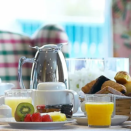 Santa Marina & Ξενοδοχείο