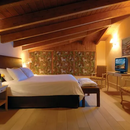 Santa Marina & Αράχωβα