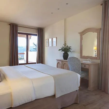 Santa Marina & 5* Αράχωβα