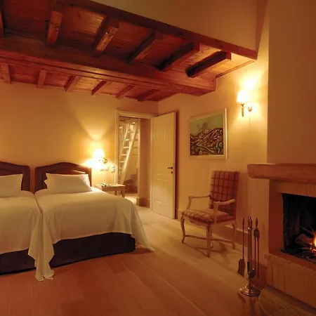 Santa Marina & Ξενοδοχείο 5*