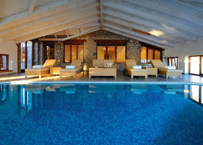 Ξενοδοχείο Santa Marina & Αράχωβα