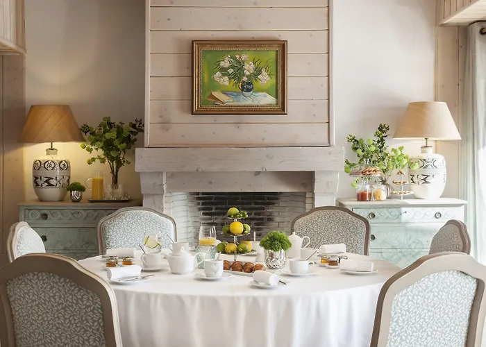 Santa Marina & Hotel Arachova