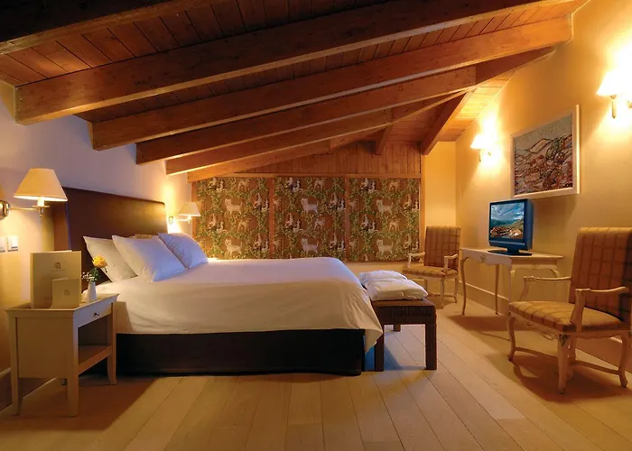 Santa Marina & 5* Αράχωβα