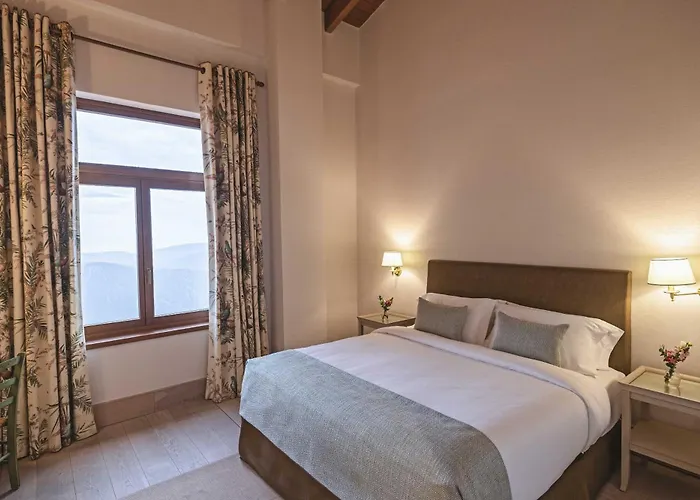 Santa Marina & Αράχωβα