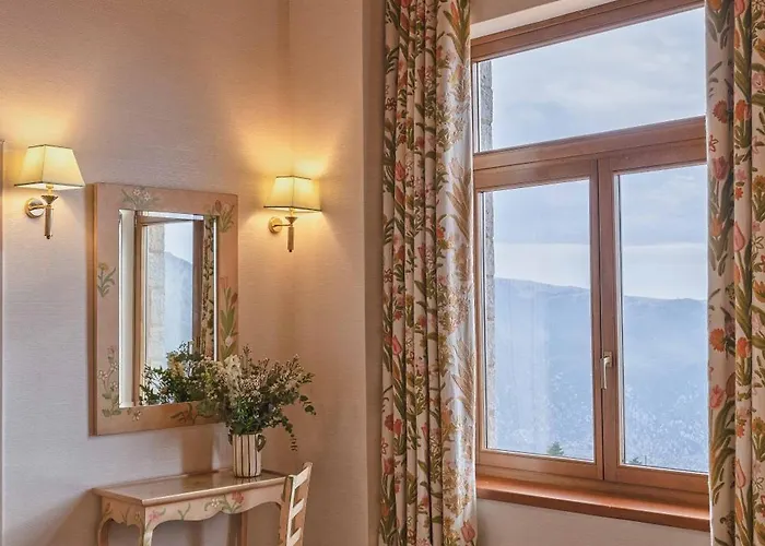 Santa Marina & 5* Arachova